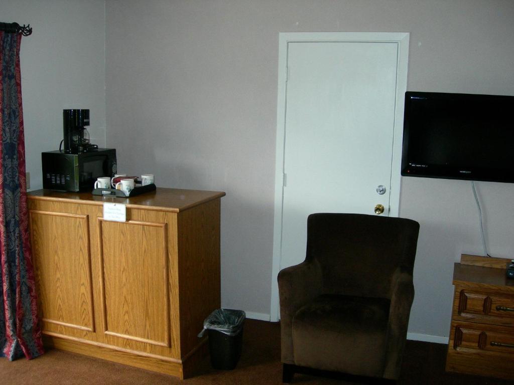 Walker River Lodge Bridgeport Room photo